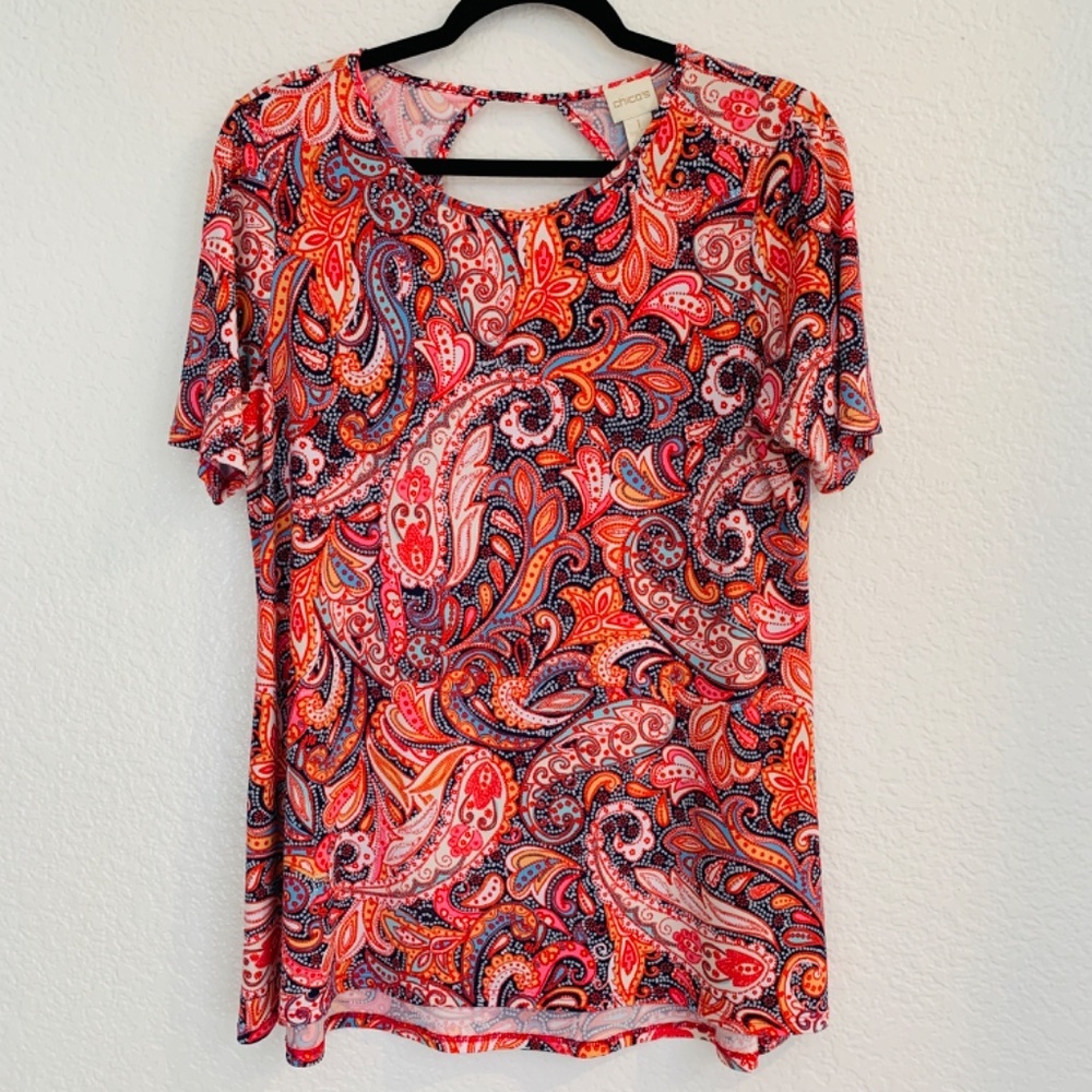 Chico's Paisley Shirt Chicos Size 1 = US Medium Stretchy Slinky Keyhole Back - Picture 2 of 13